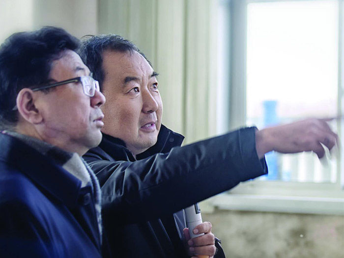 2019年1月8日在新公司，董事長(zhǎng)崔洪亮向市委書(shū)記